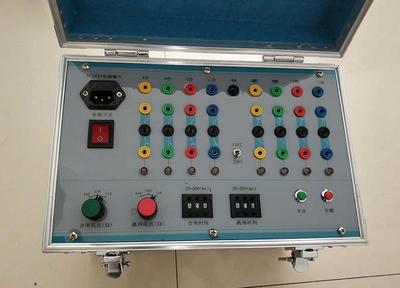 雙跳圈斷路器模擬裝置在電氣信號設備制造中的應用